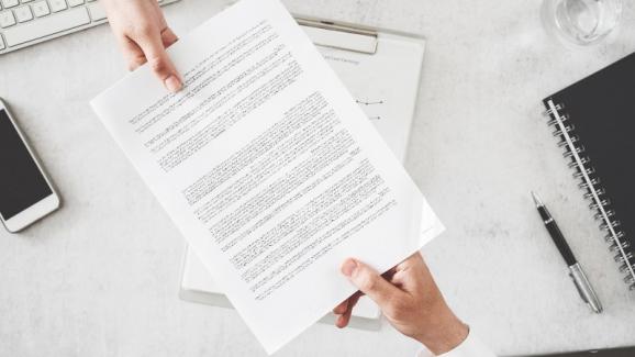 Avocat en droit des contrats à Eghezée près de Namur